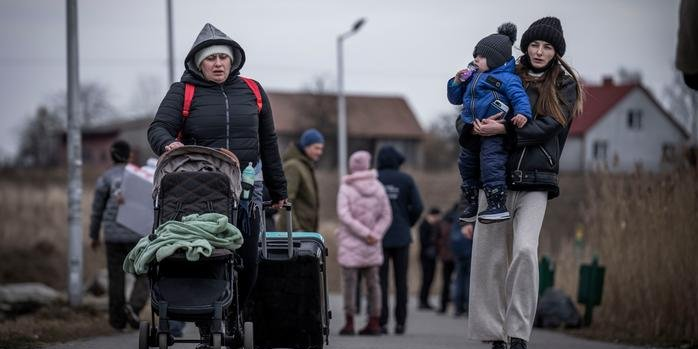 ألمانيا لن تضغط لعودة اللاجئين من أوكرانيا إلي بلدهم