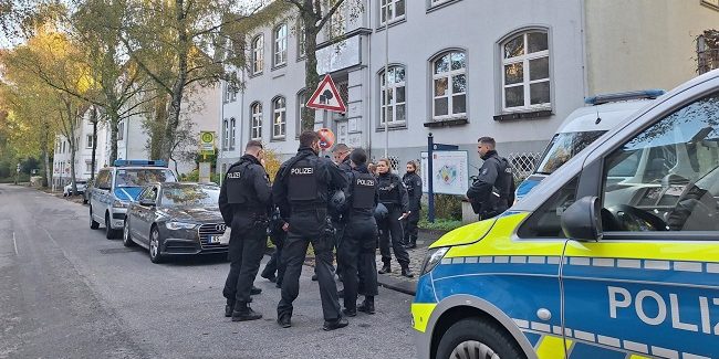الشرطة الألمانية تعتقل المتهم بالهجوم علي سكن اللاجئين في بوتسدام